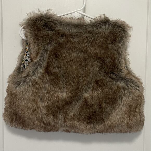 Soft Faux Fur Western Cowgirl Petite Floral Lined Vest Size 3T - Picture 2 of 6